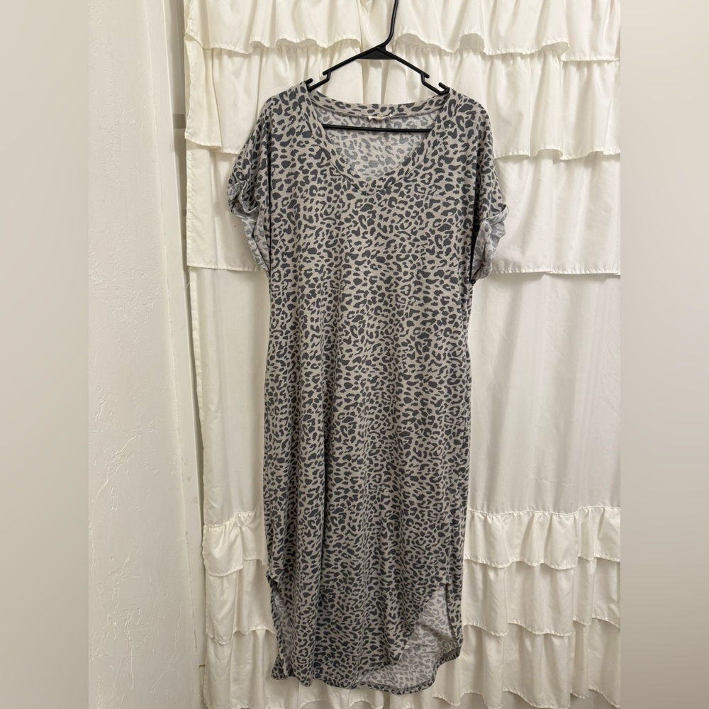 Women’s L La Miel Cheetah Print T-Shirt Dress W/ Pockets